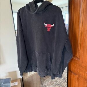 Abercrombie& Fitch Men’s Chicago Bulls Hoodie